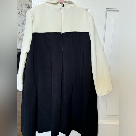 Mimisol black and white pocket dress. Size 3 & 6 available - Picture 2 of 4